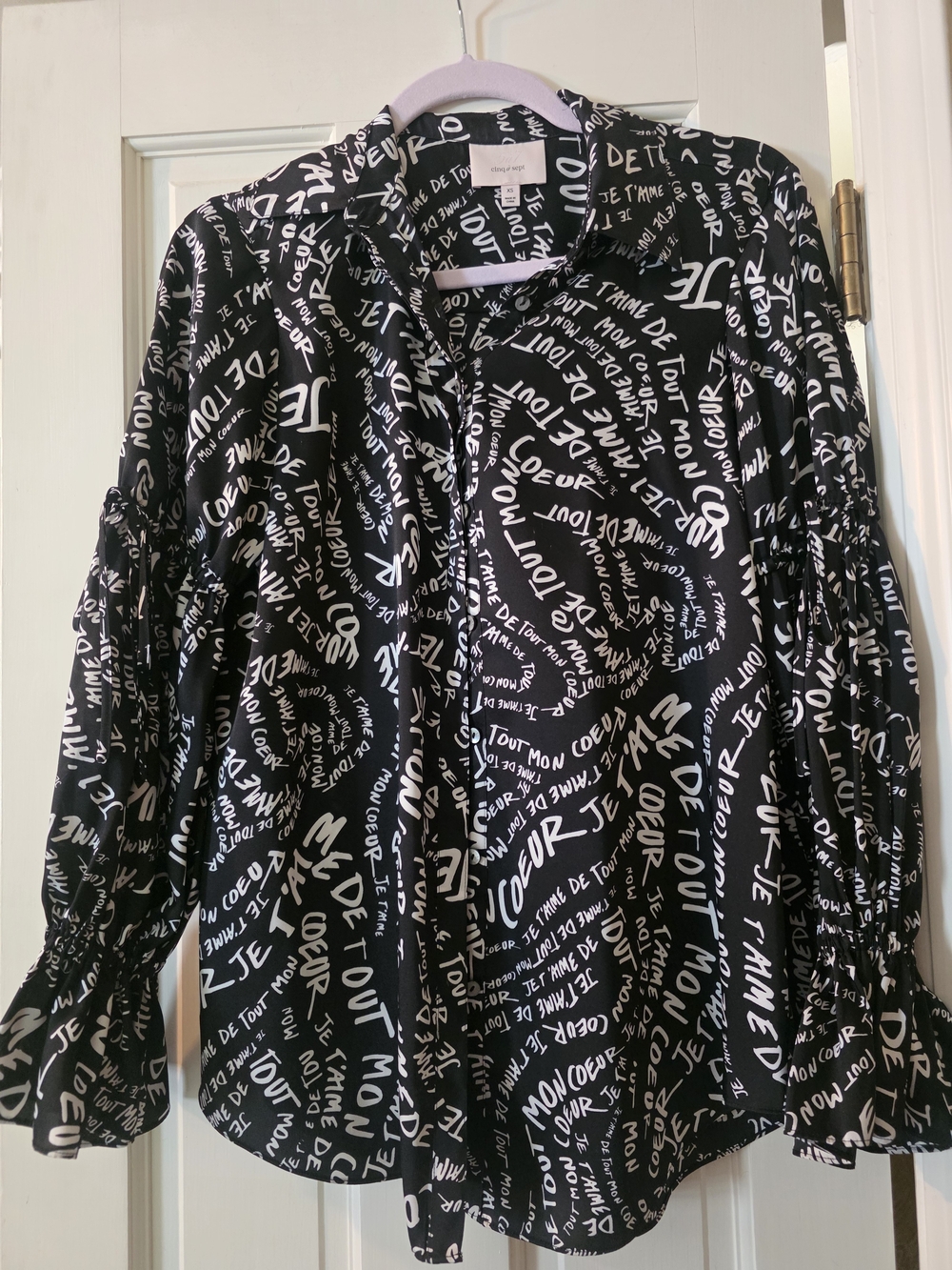 Cinq A Spt Script Print Button-Up Blouse